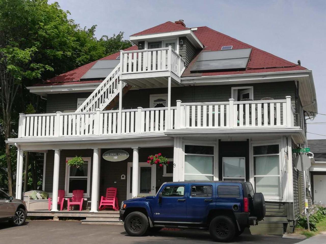 4⋆ COLONIAL CHARM INN BED & BREAKFAST ≡ Charlottetown, Canada ≡ Lowest  Booking Rates For Colonial Charm Inn Bed & Breakfast in Charlottetown